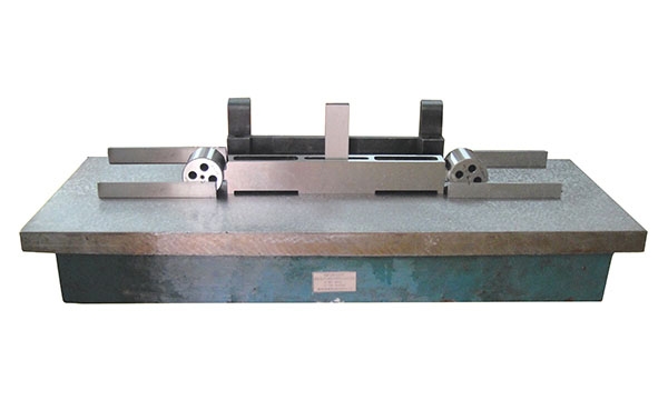 鐵路軌距尺計量檢定器有什麽特性？