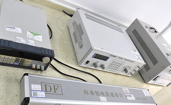 長度精密檢測檢定機構中玻璃儀器對測量結果造成的影響